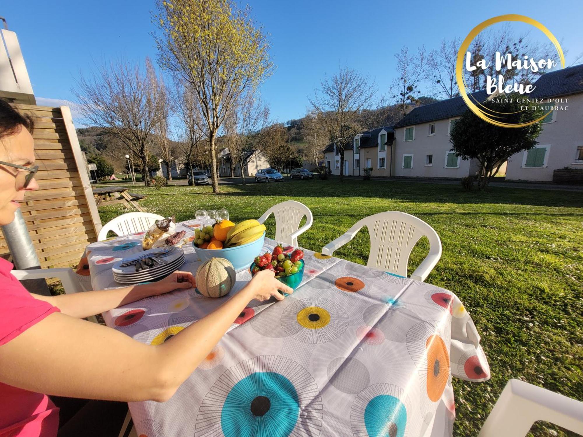 La Maison Bleue, Village Vacances, Piscine, Parking Сен-Женье-д'Оль Экстерьер фото