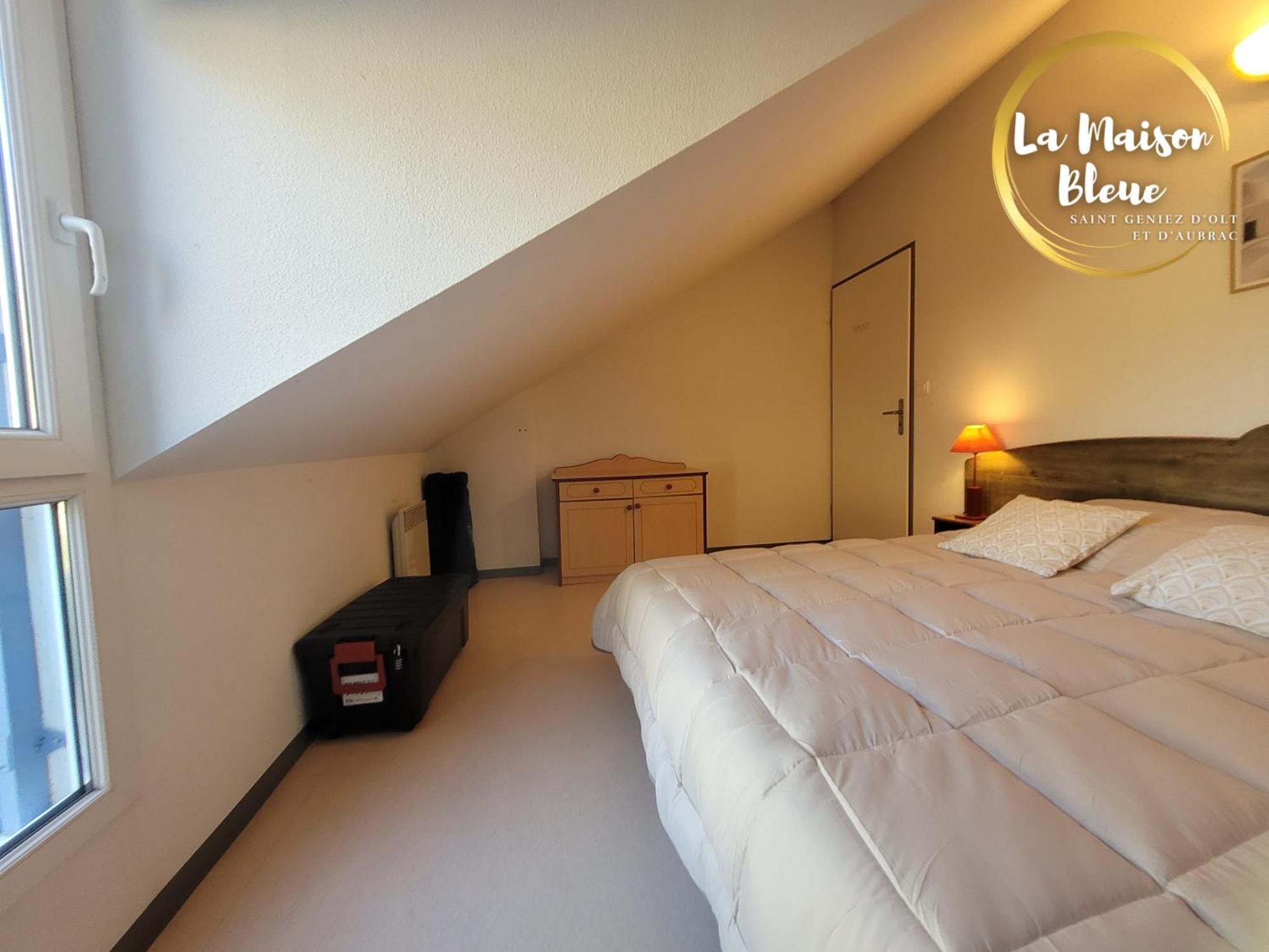 La Maison Bleue, Village Vacances, Piscine, Parking Сен-Женье-д'Оль Экстерьер фото