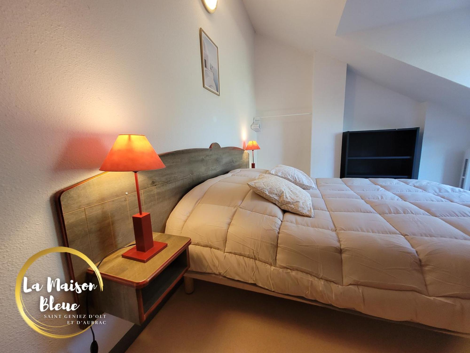 La Maison Bleue, Village Vacances, Piscine, Parking Сен-Женье-д'Оль Экстерьер фото